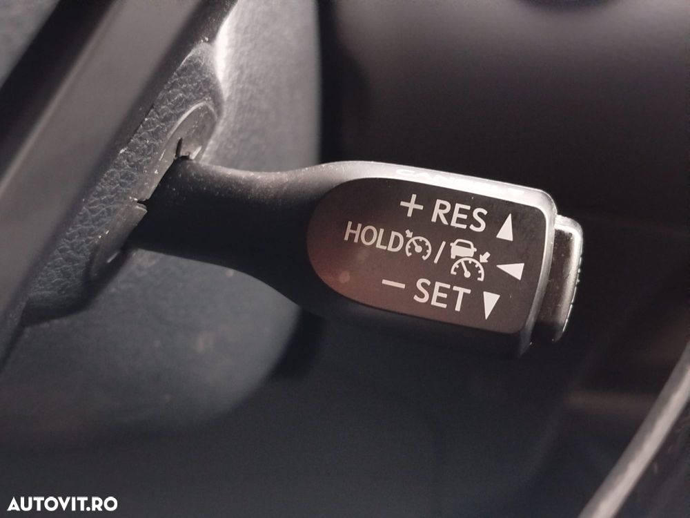 Toyota C-HR 1.8 HSD 4x2 CVT C-enter - 15