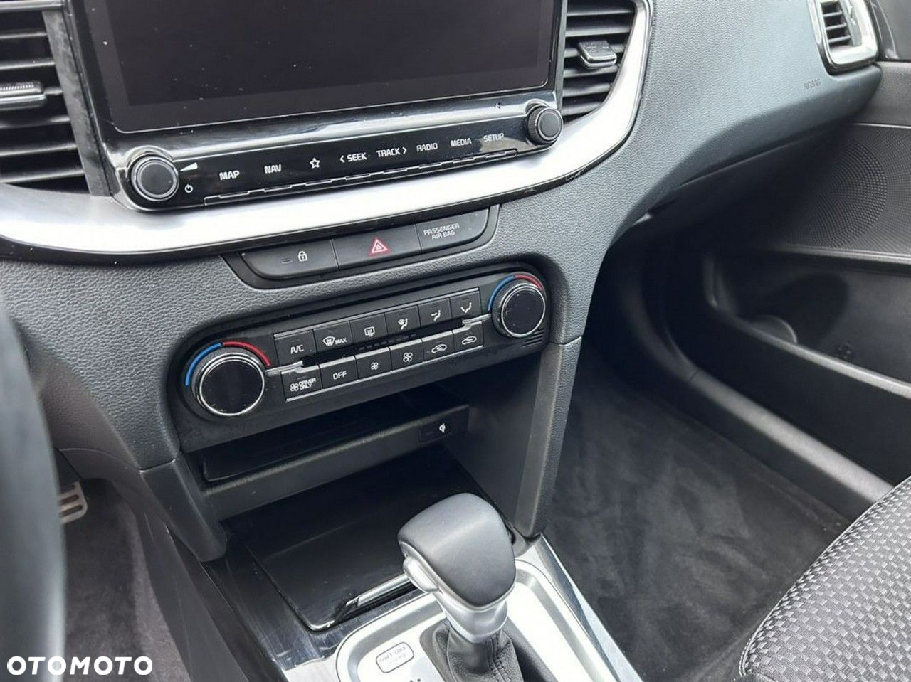 Kia XCeed - 8