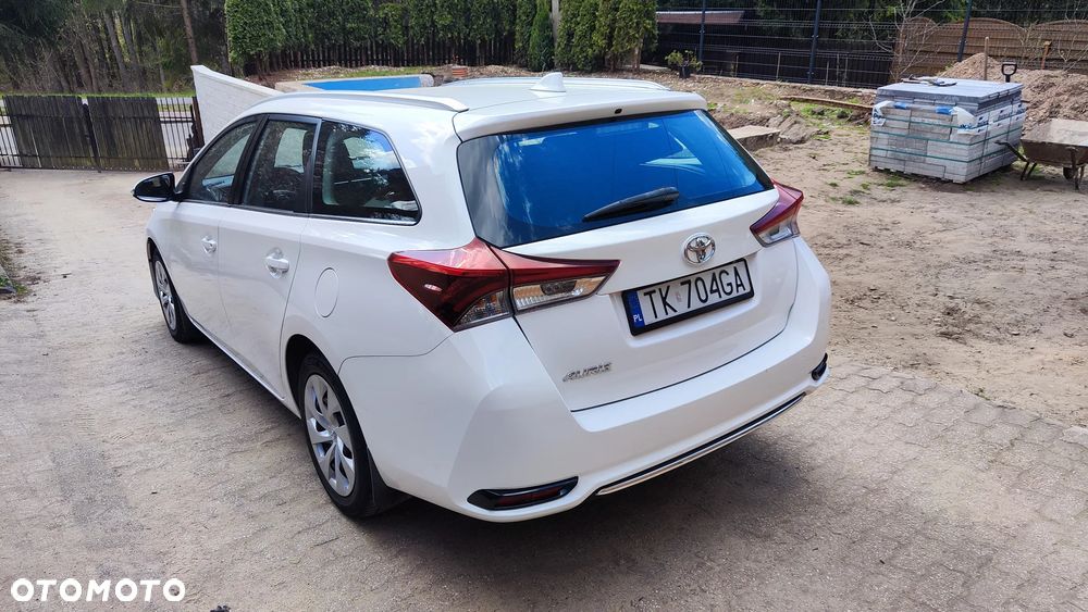Toyota Auris - 3