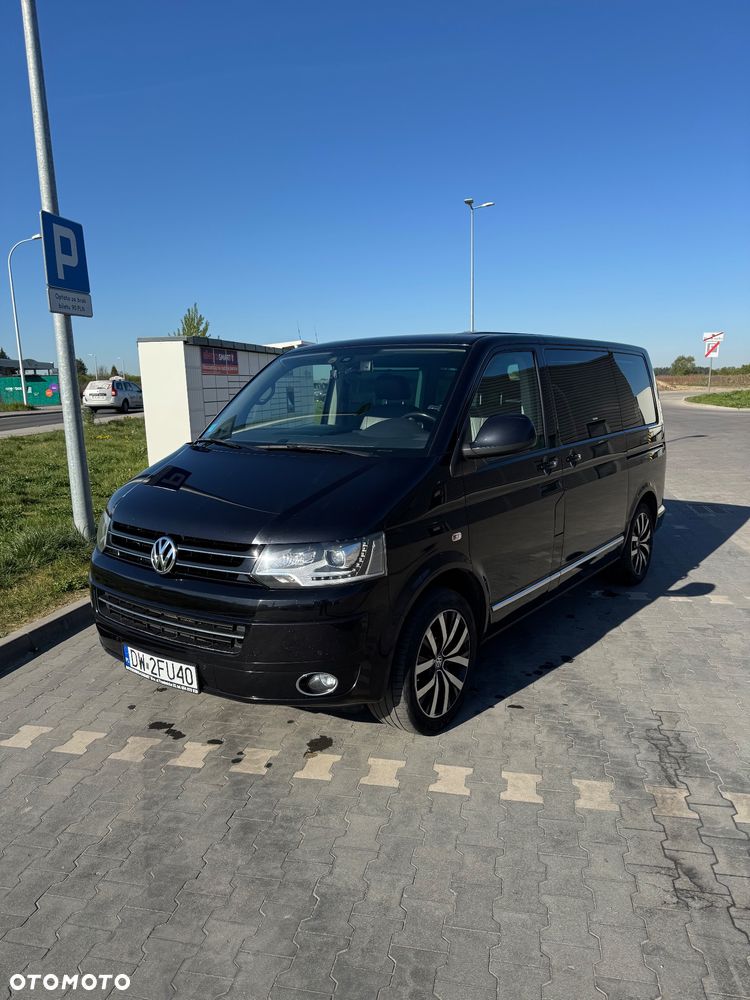 Volkswagen Multivan - 1