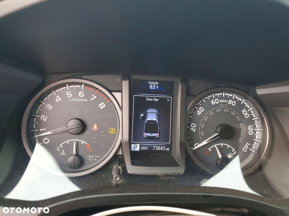 Toyota Tacoma - 10