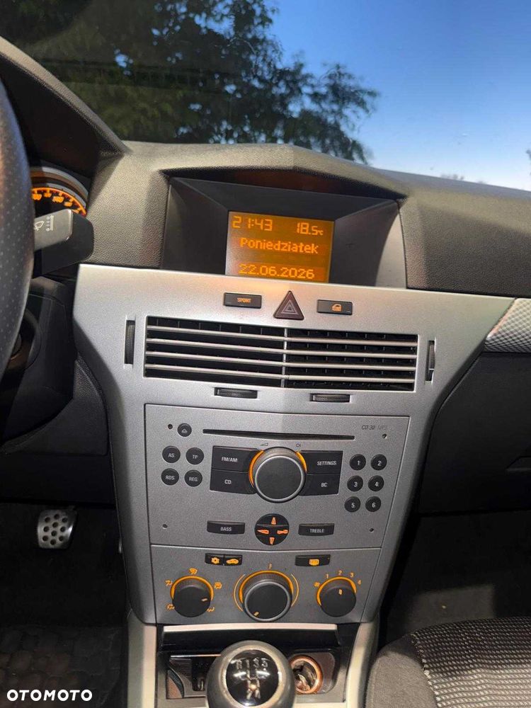 Opel Astra - 4