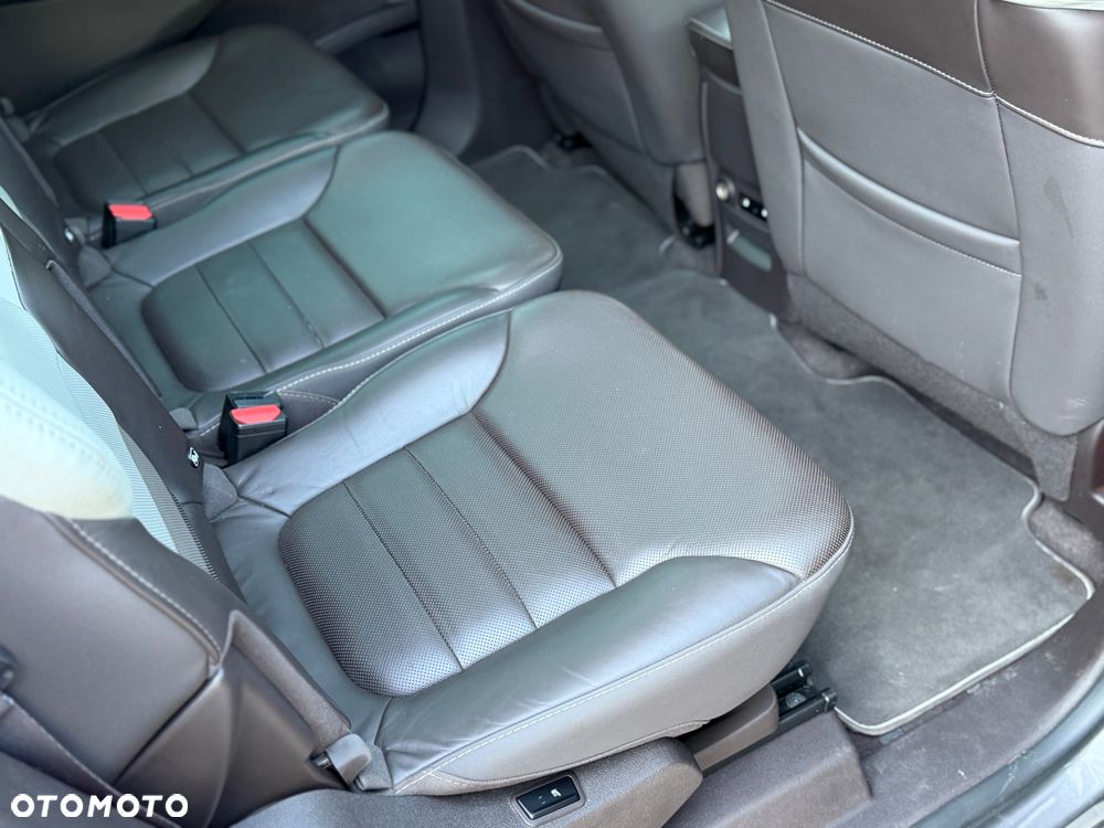 Renault Espace 1.6 dCi Energy Initiale Paris EDC - 28