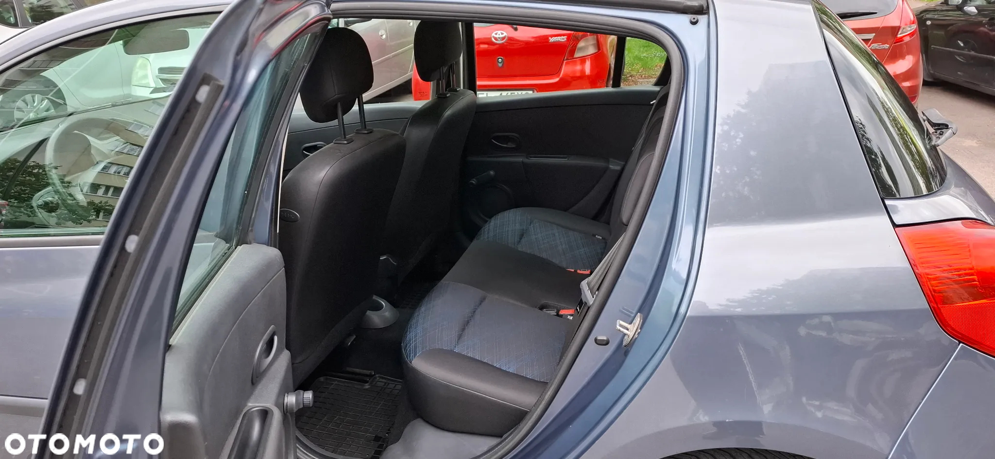 Renault Clio 1.4 16V Authentique - 12