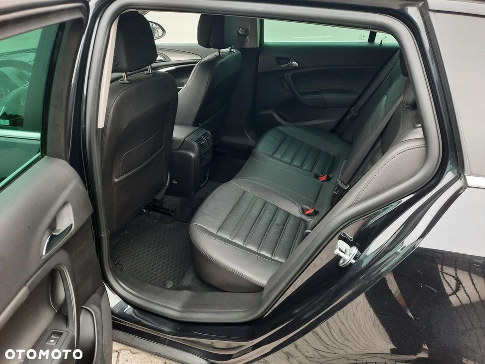 Opel Insignia - 21
