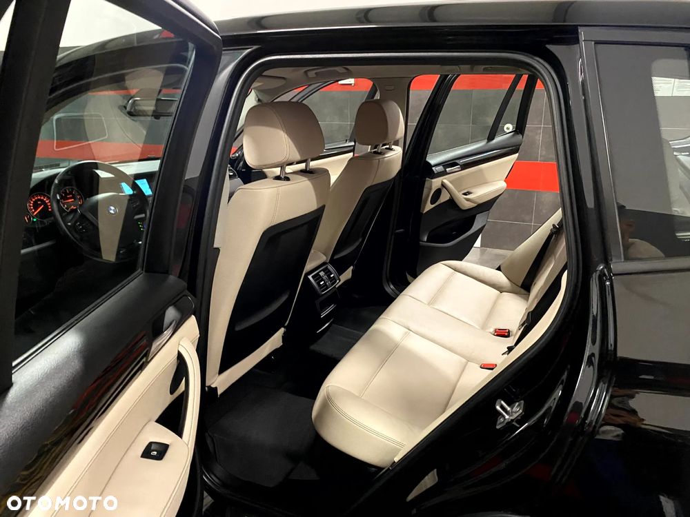 BMW X3 xDrive20d - 21