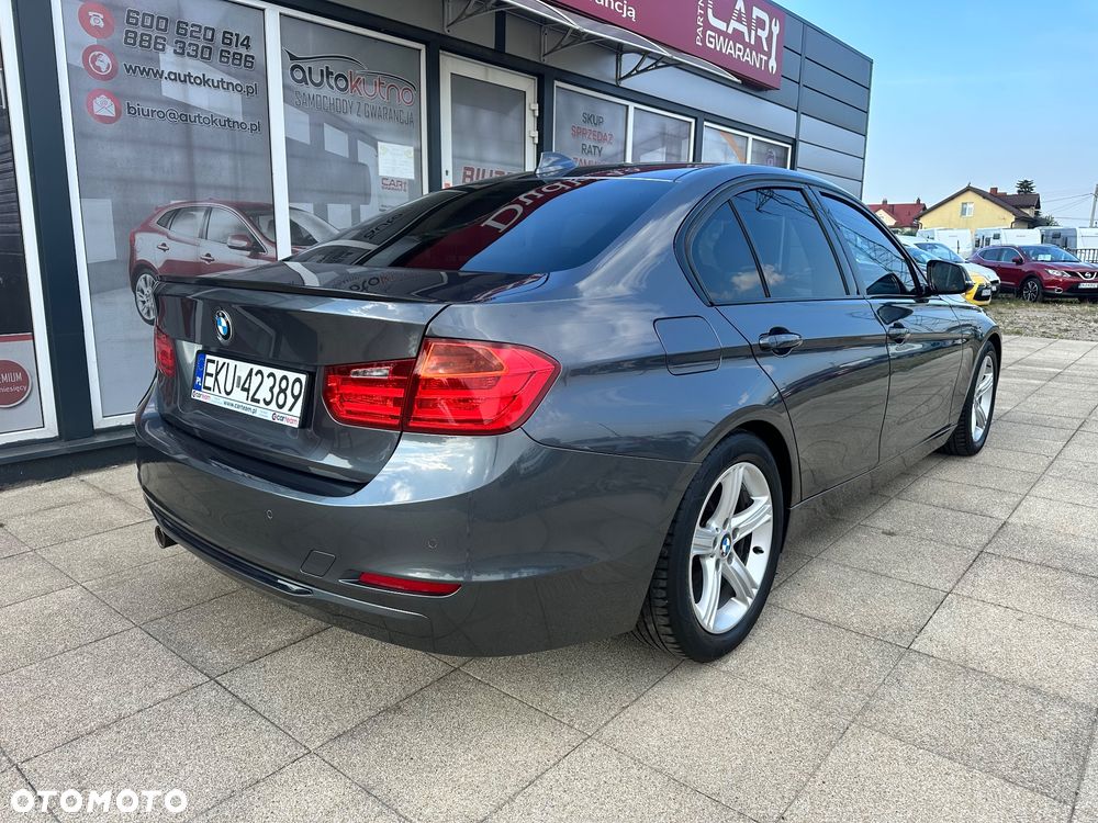 BMW Seria 3 - 18