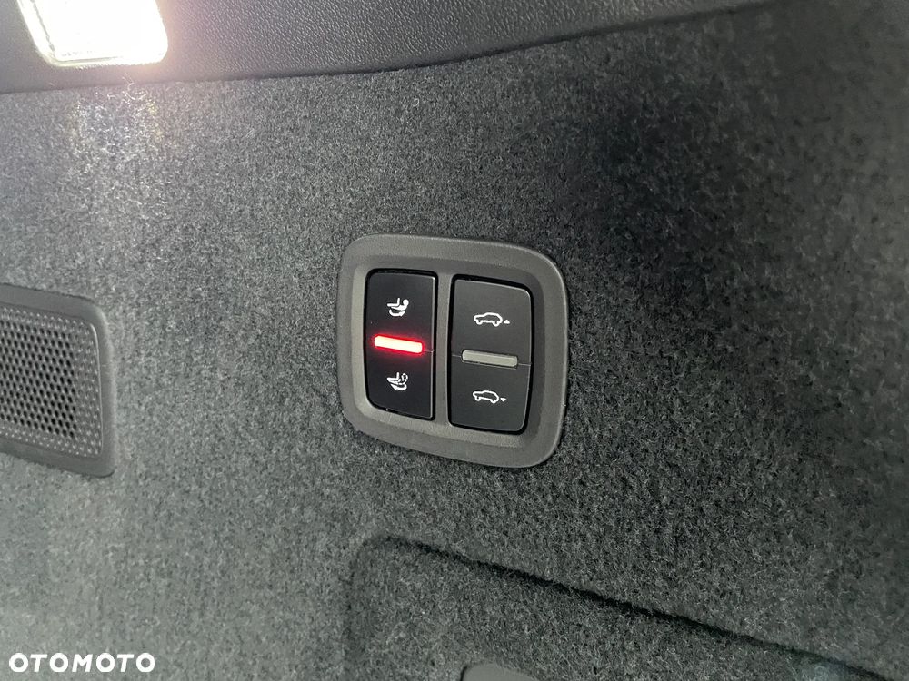 Porsche Cayenne - 38