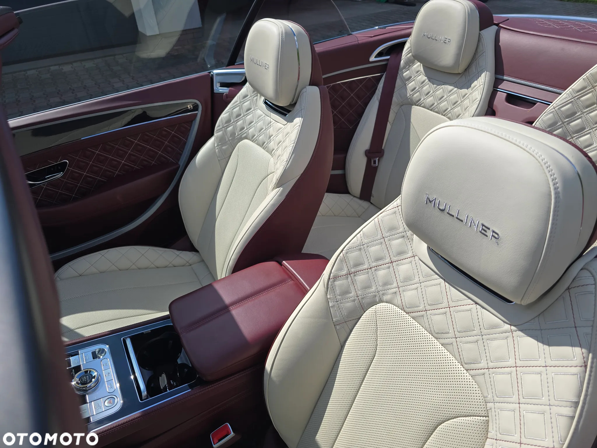 Bentley Continental GT New Convertible V8 Mulliner - 18