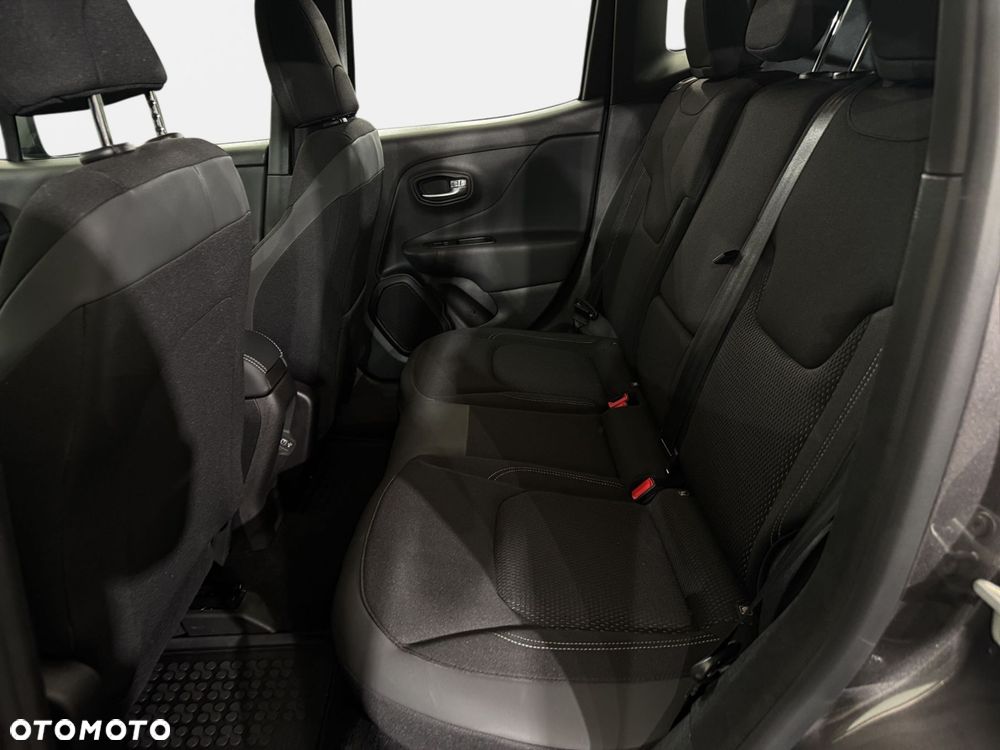 Jeep Renegade - 14