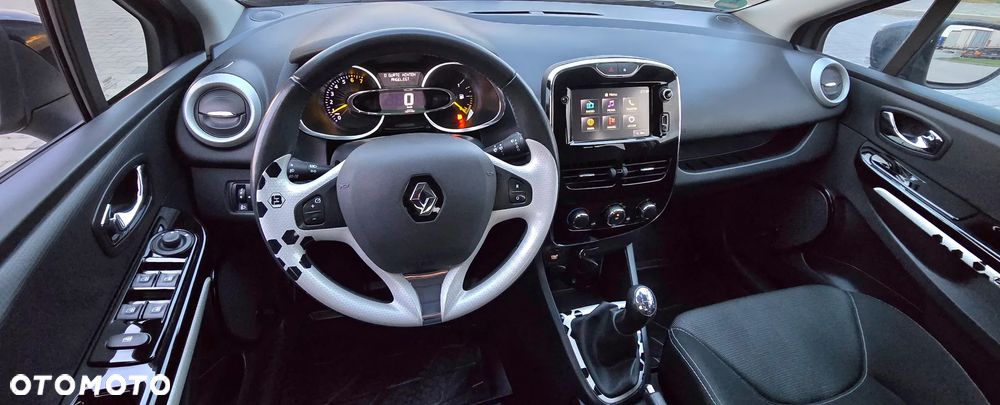 Renault Clio - 9