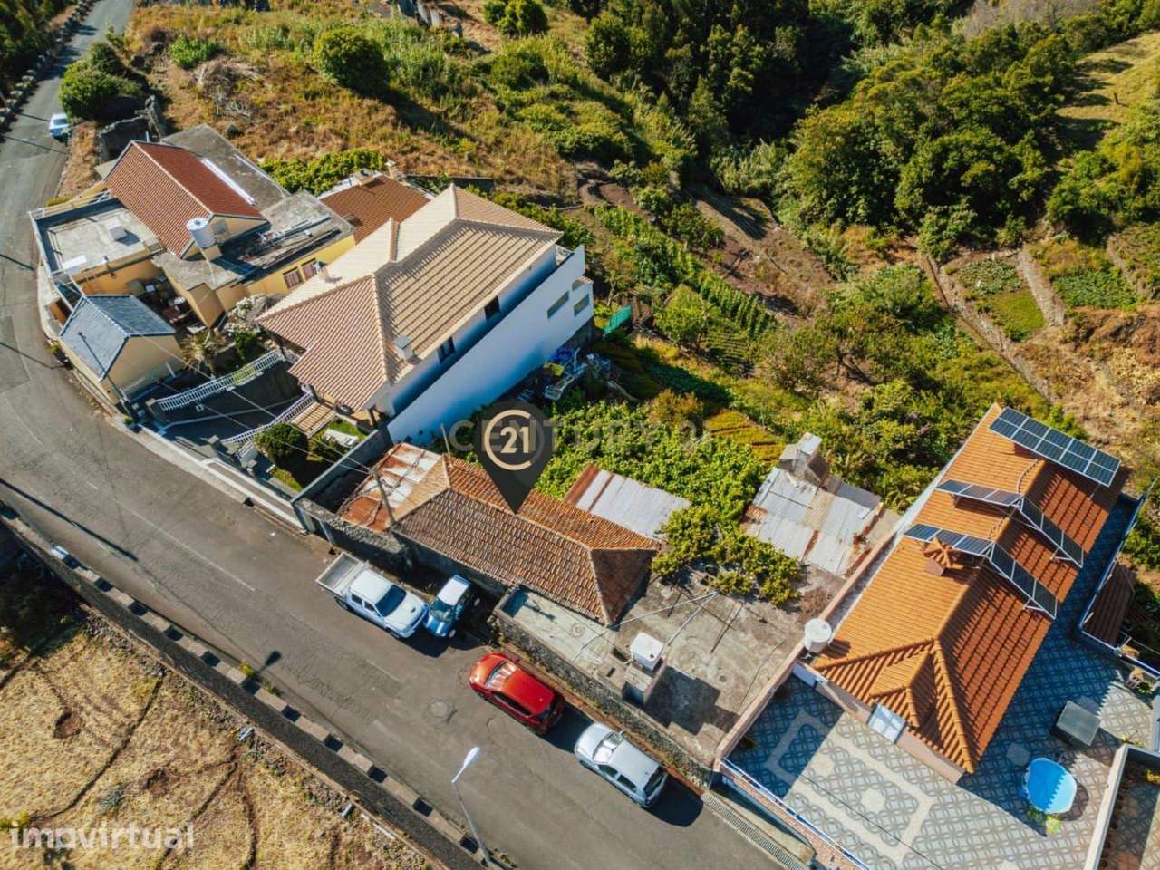 Moradia Tradicional Madeirense com Terreno de 1300 m² em Gaula - Grande imagem: 2/20