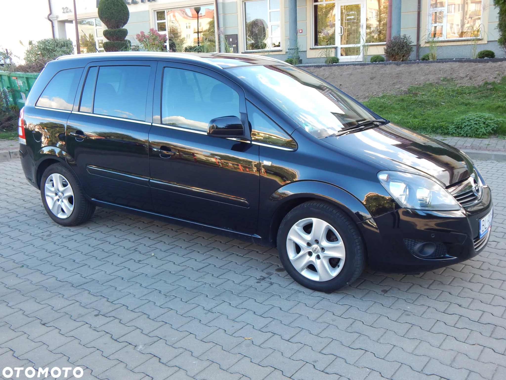 Opel Zafira 1.8 Cosmo - 10