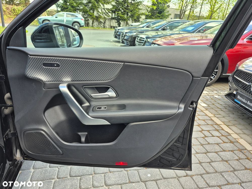 Mercedes-Benz Klasa A 200 7G-DCT - 28