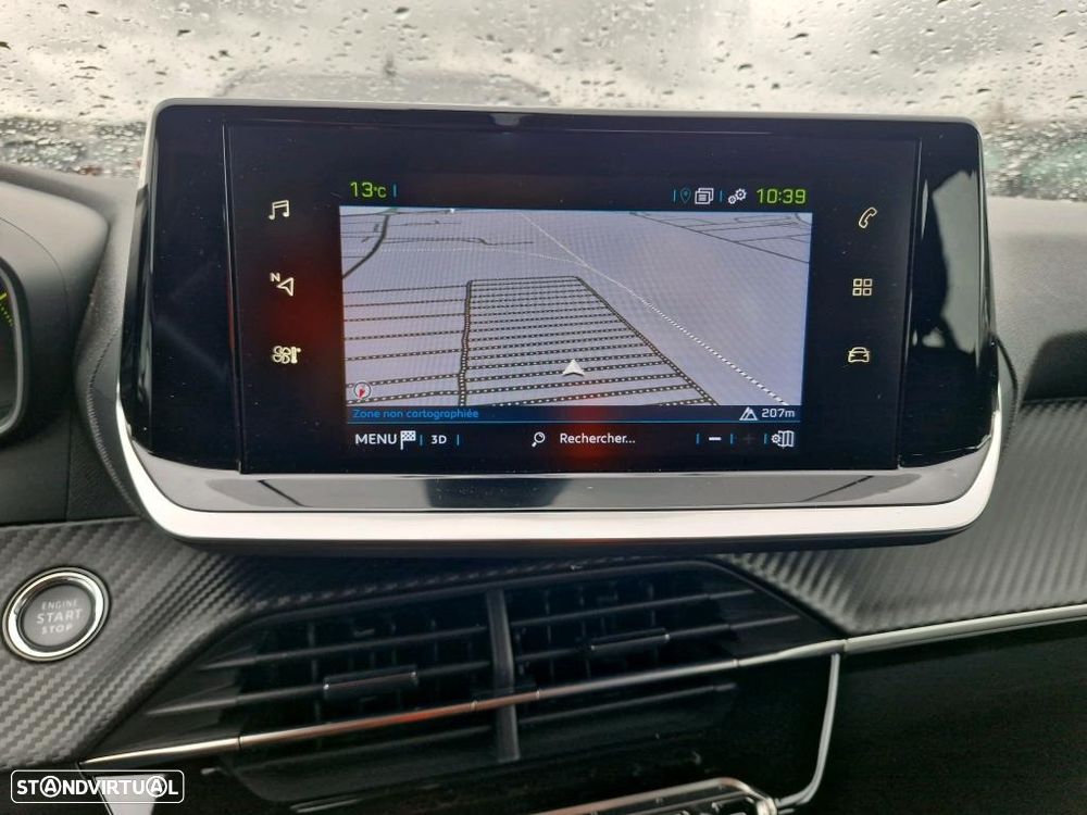 Peugeot e-208 Allure - 8