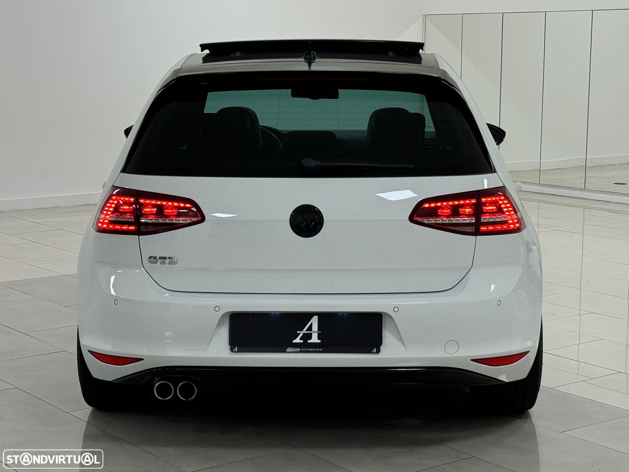 VW Golf 2.0 TDI GTD DSG - 19