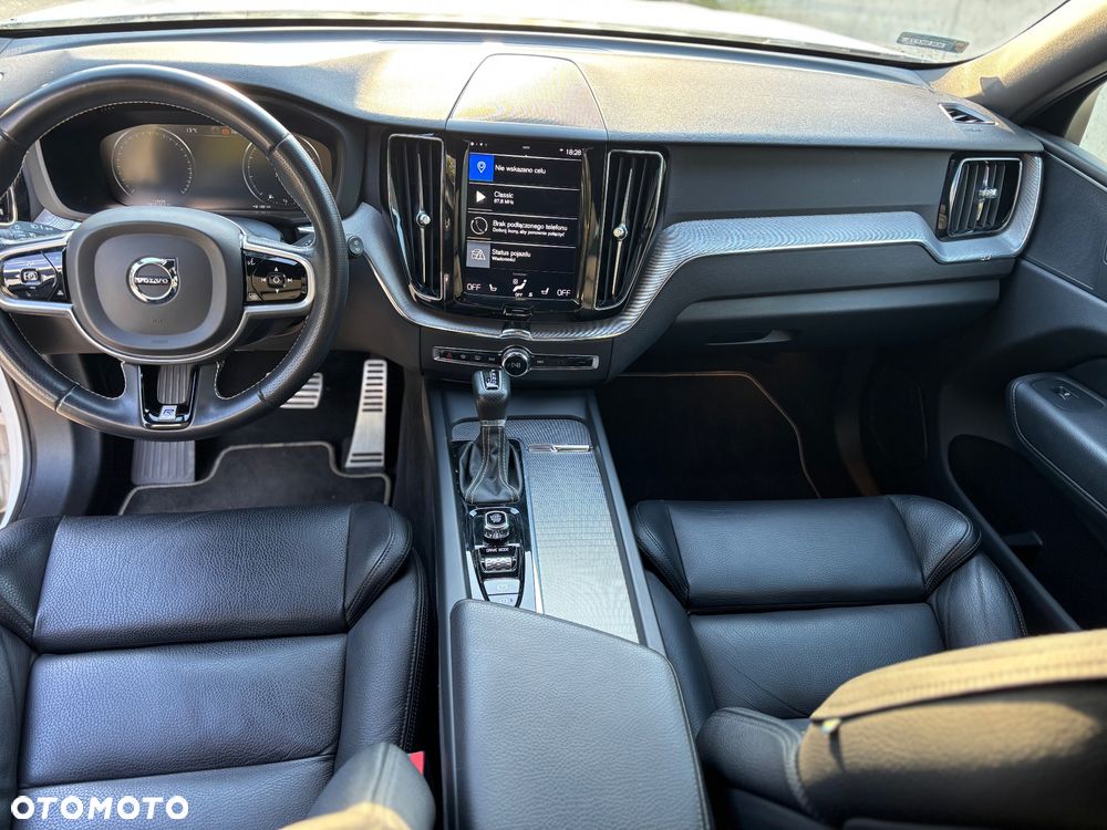 Volvo XC 60 T4 R-Design - 14