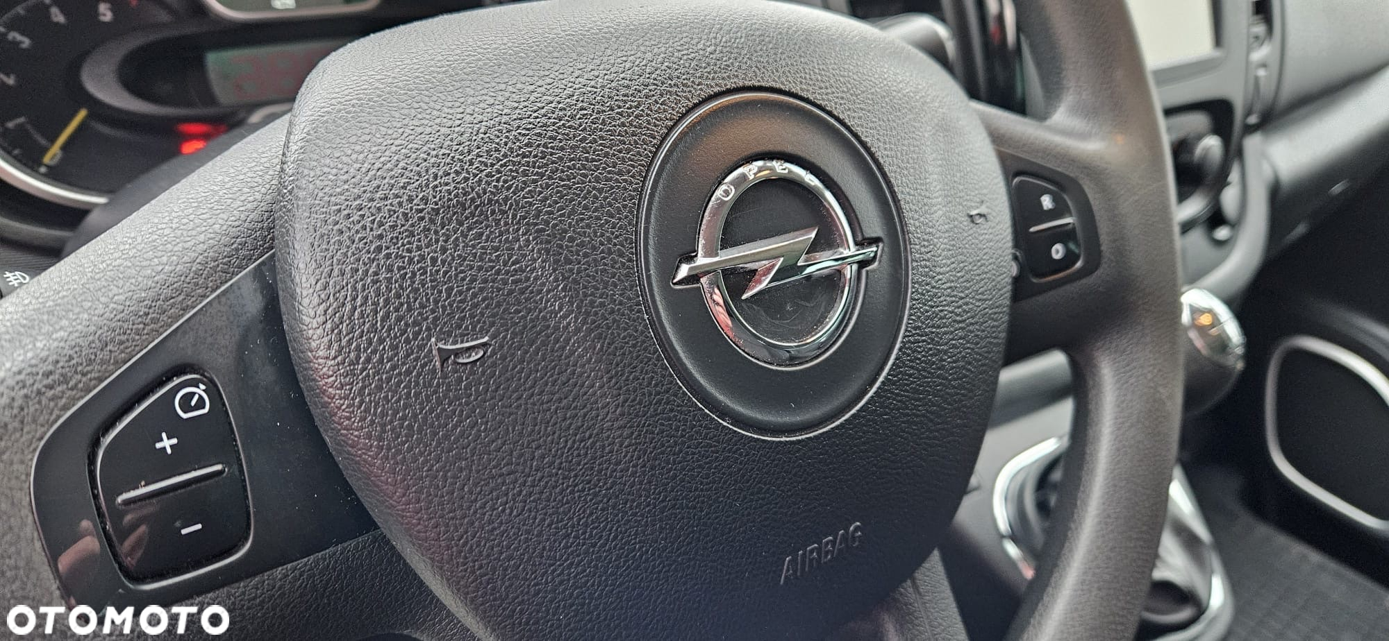 Opel Vivaro - 19