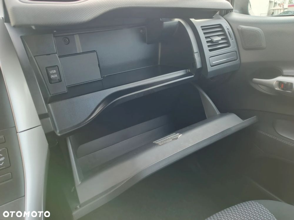Toyota Auris 1.6 Life+ - 28