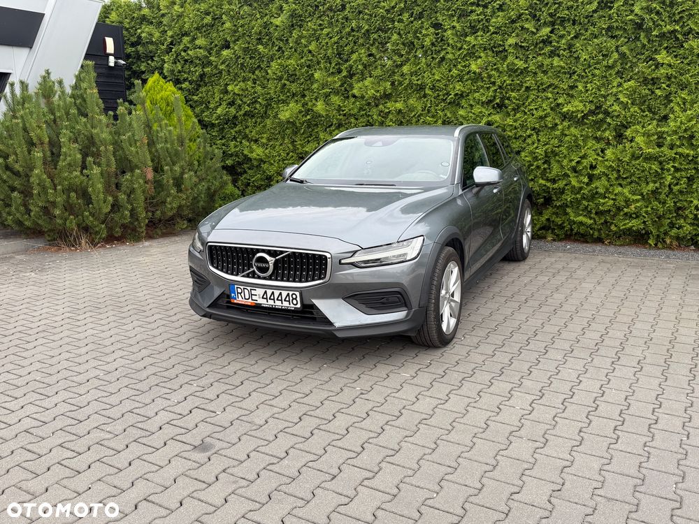 Volvo V60 Cross Country - 2