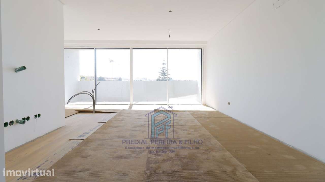 Apartamento T2 Novo - Rio Tinto / Centro/Junto Continente e Lidl - Grande imagem: 2/27