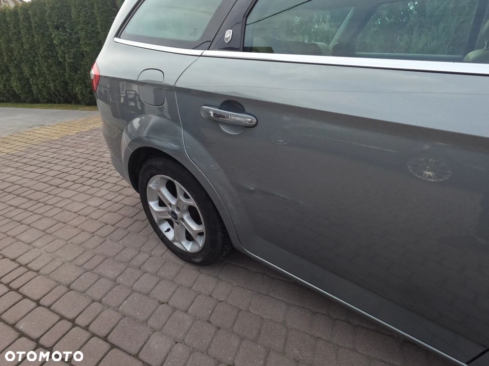 Ford Mondeo 2.0 TDCi Ghia - 11