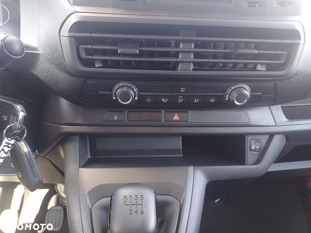 Toyota Proace Verso - 19