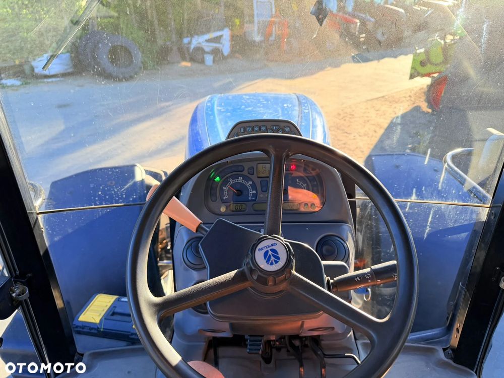 New Holland T7060 - 12