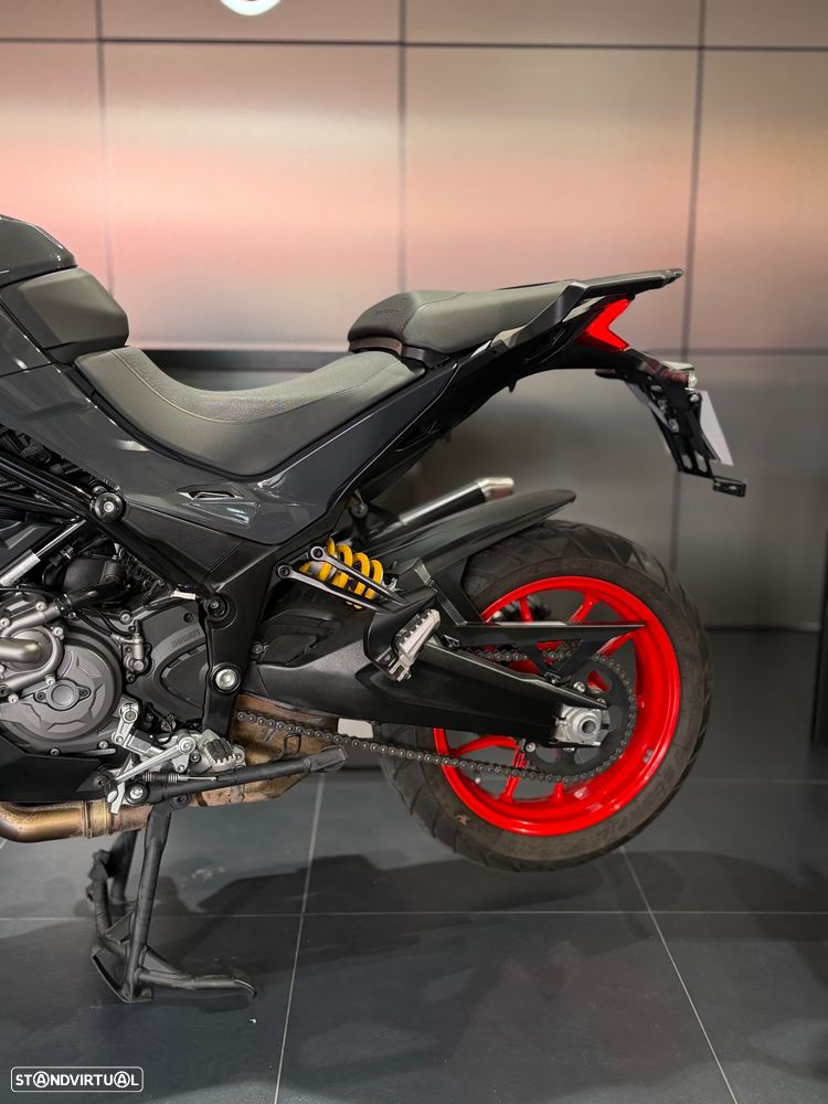 Ducati Multistrada V2 S - 9