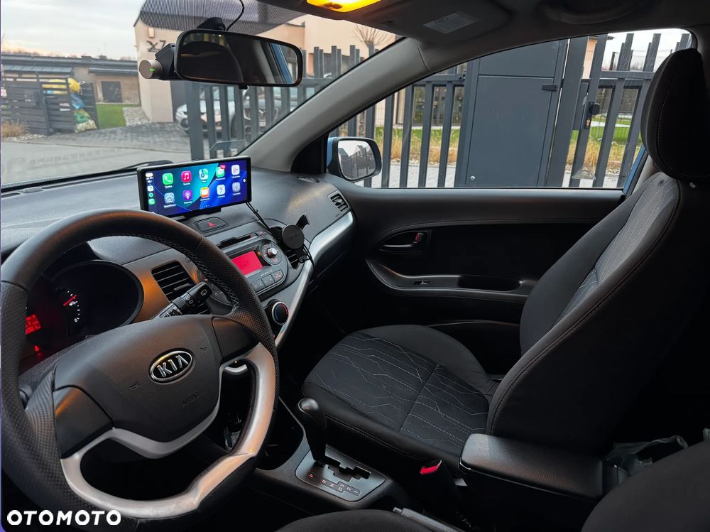 Kia Picanto 1.2 L - 6