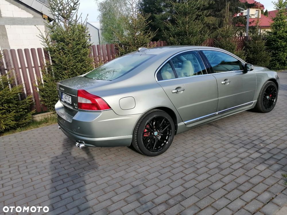 Volvo S80 4.4 V8 AWD R-Design Momentum - 6