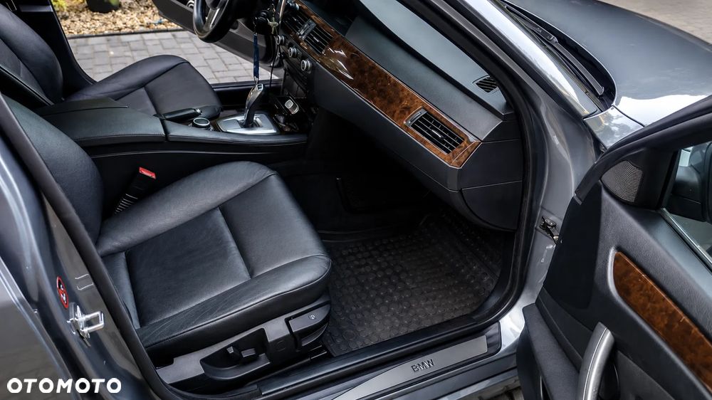 BMW Seria 5 - 8