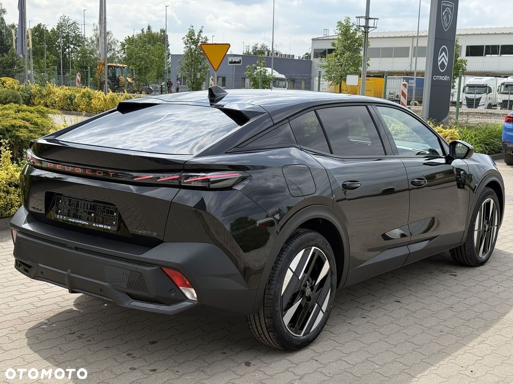 Peugeot 408 - 6