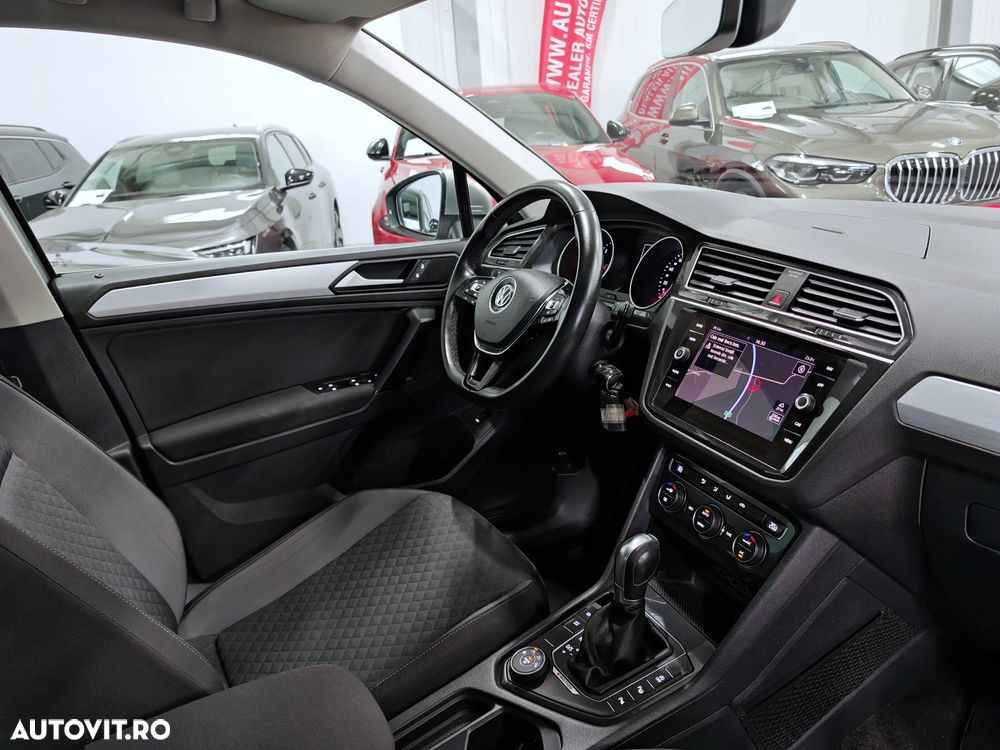 Volkswagen Tiguan 2.0 TDI SCR 4MOTION (BlueMotion Techn.) DSG Comfortline - 23