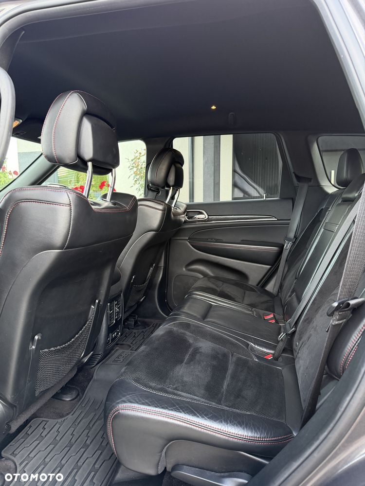 Jeep Grand Cherokee - 8