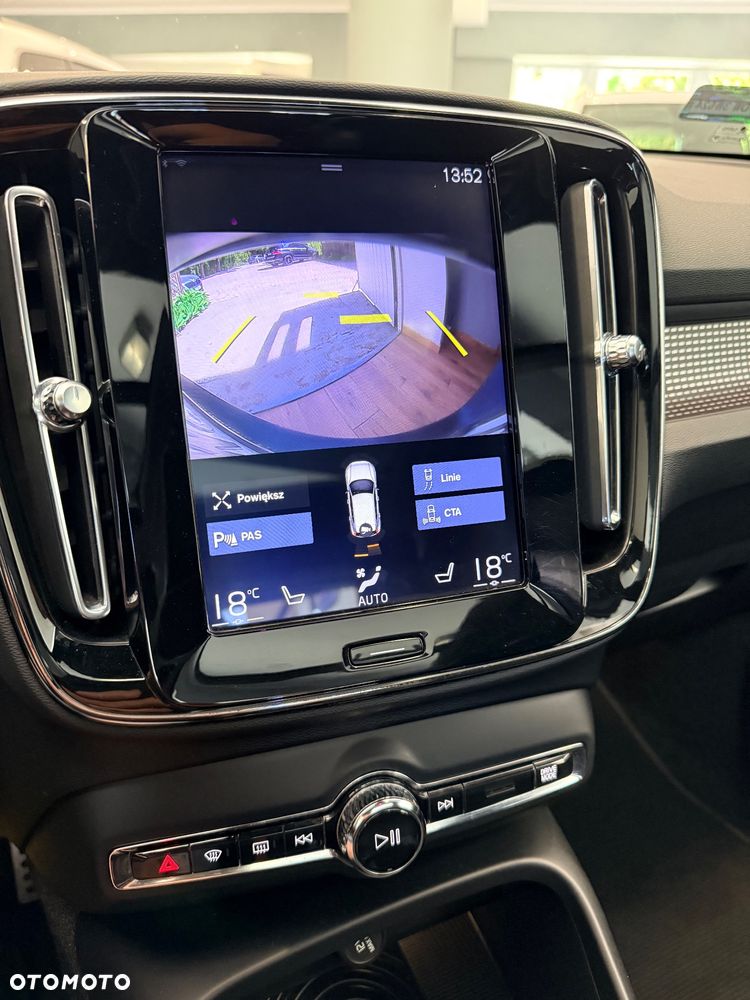 Volvo XC 40 D4 AWD R-Design - 10
