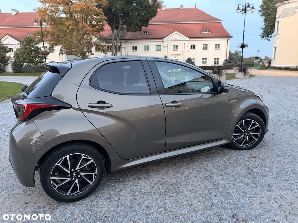 Toyota Yaris - 17