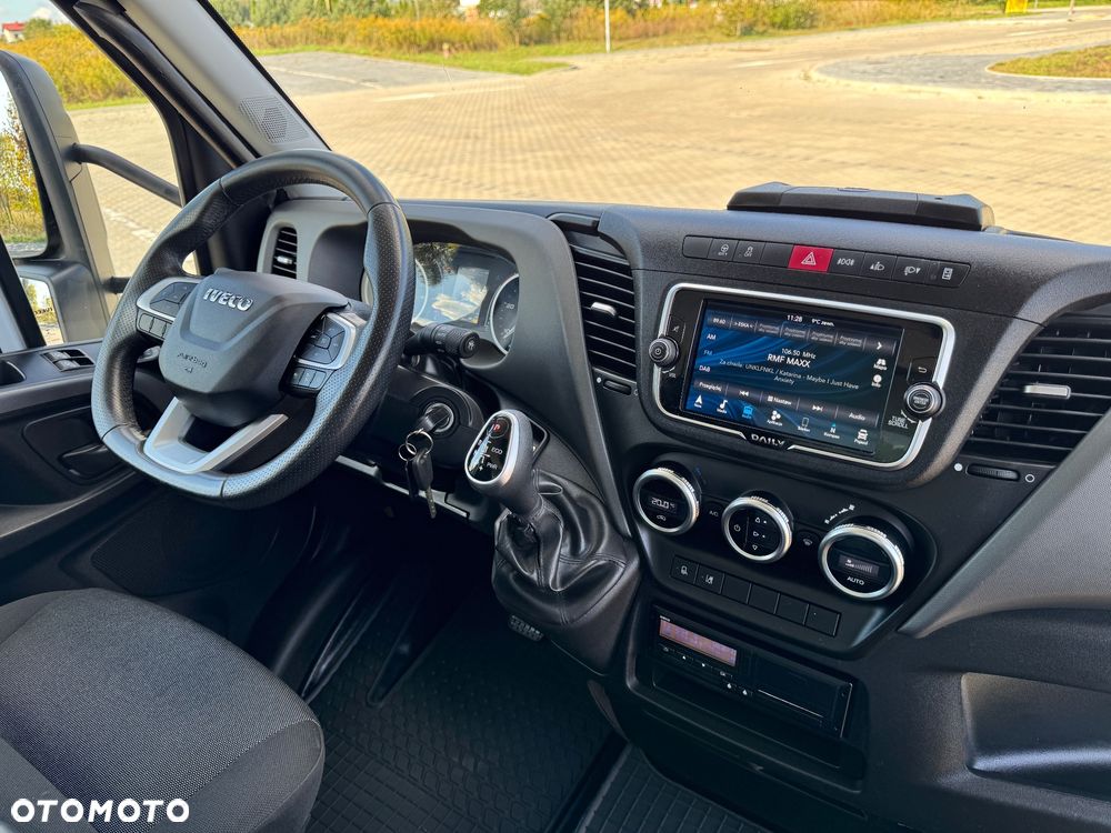 Iveco Daily 2023r Hi-Matic‼️70C18H‼️3.0 // Winda Dhollandia 1000KG // Plandeka 16 Palet 2x Firanka + Dach zsuwany ‼️Wysokość rampowa Full LED Tempomat Aktywny ACC Salon Polska  6.43mx2.45mx2.70m DMC7200KG Faktura Vat 23% - 10