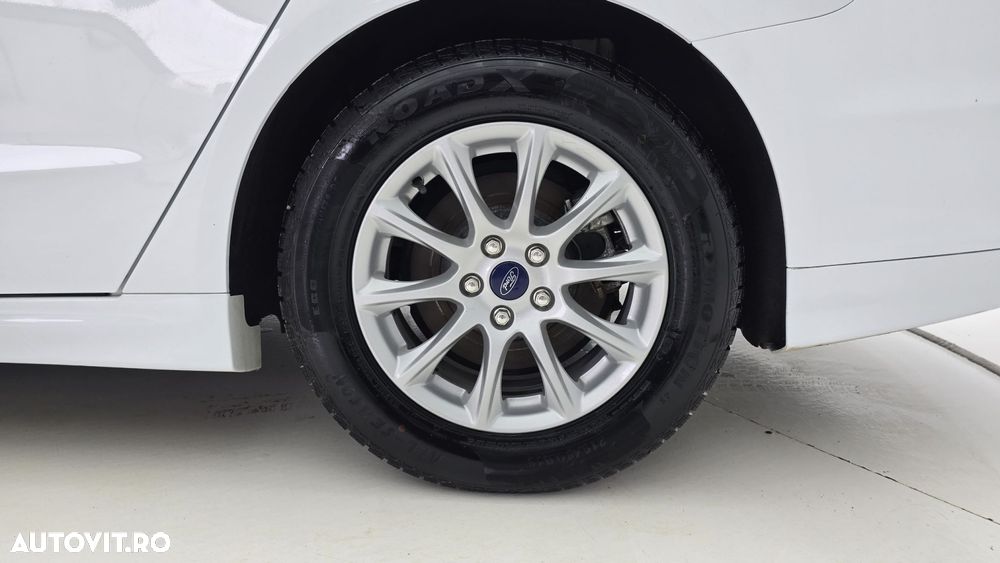 Ford Mondeo 2.0 HEV Titanium - 21
