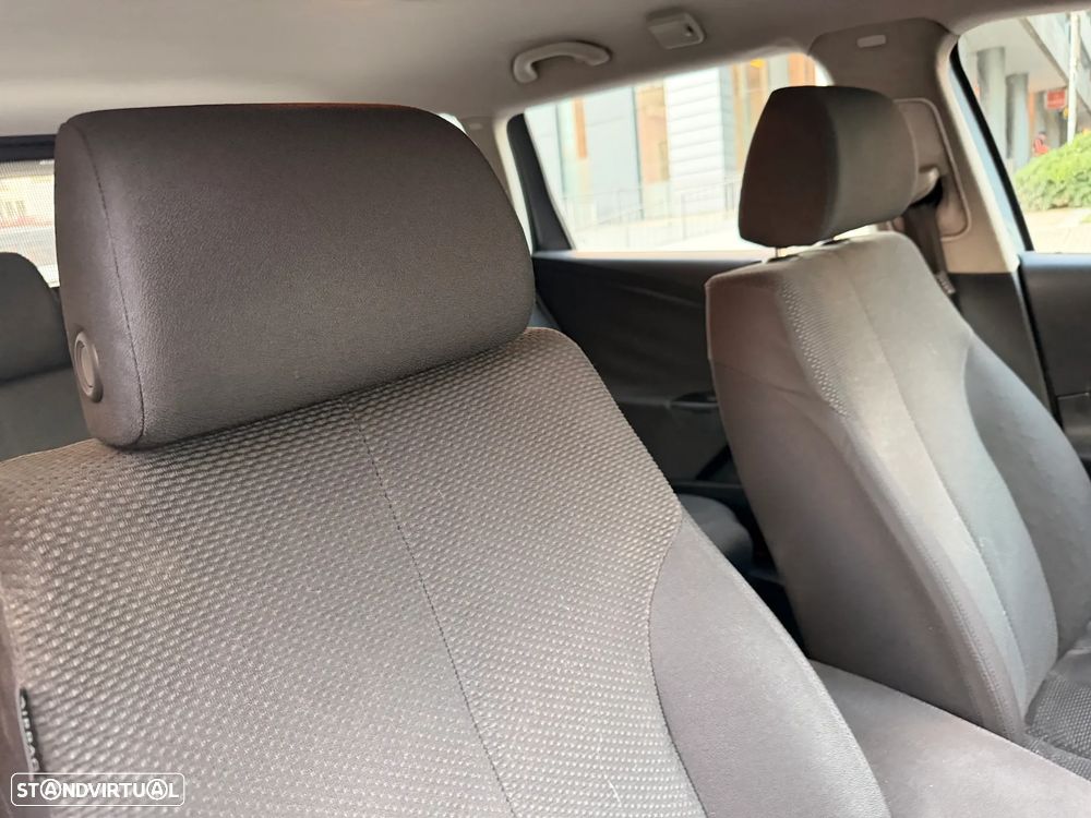 VW Passat Variant 2.0 TDi 4M Trend Pack - 16