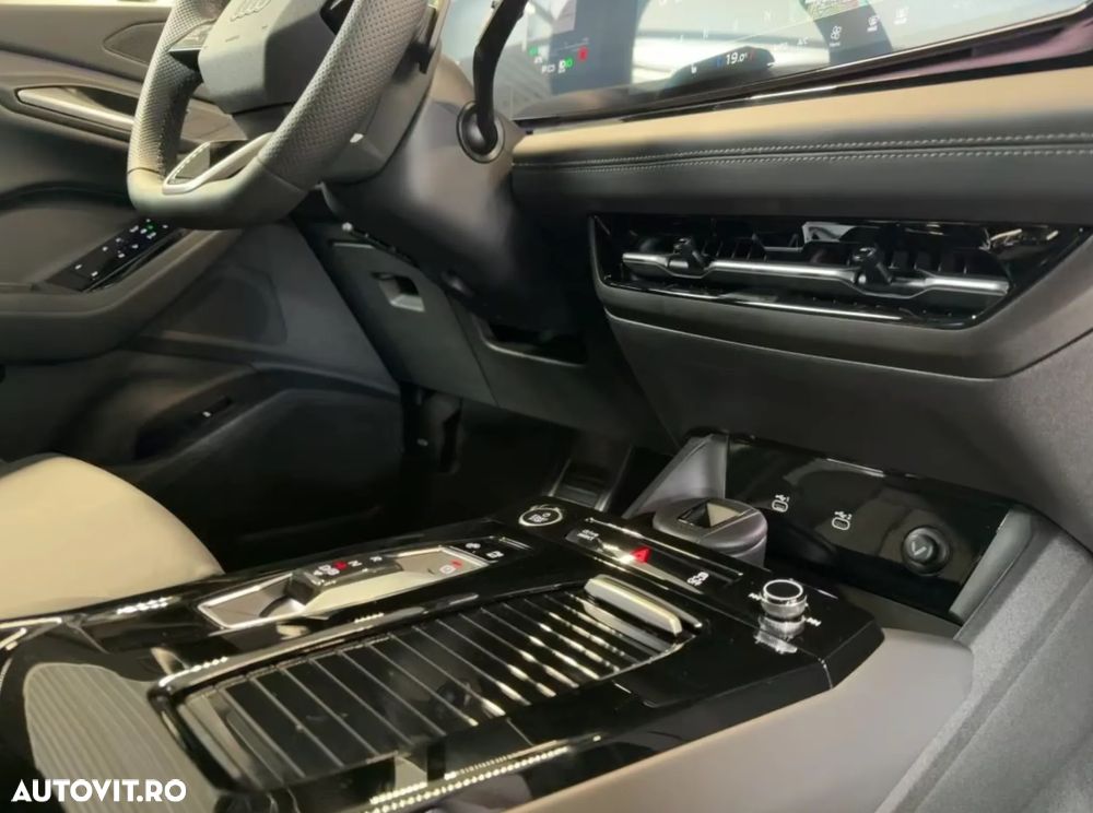 Audi Q6 - 8