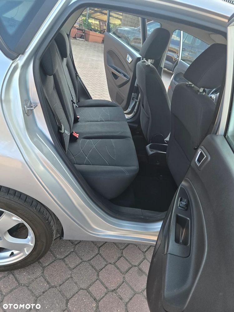 Ford Fiesta 1.4 Champions Edition - 11
