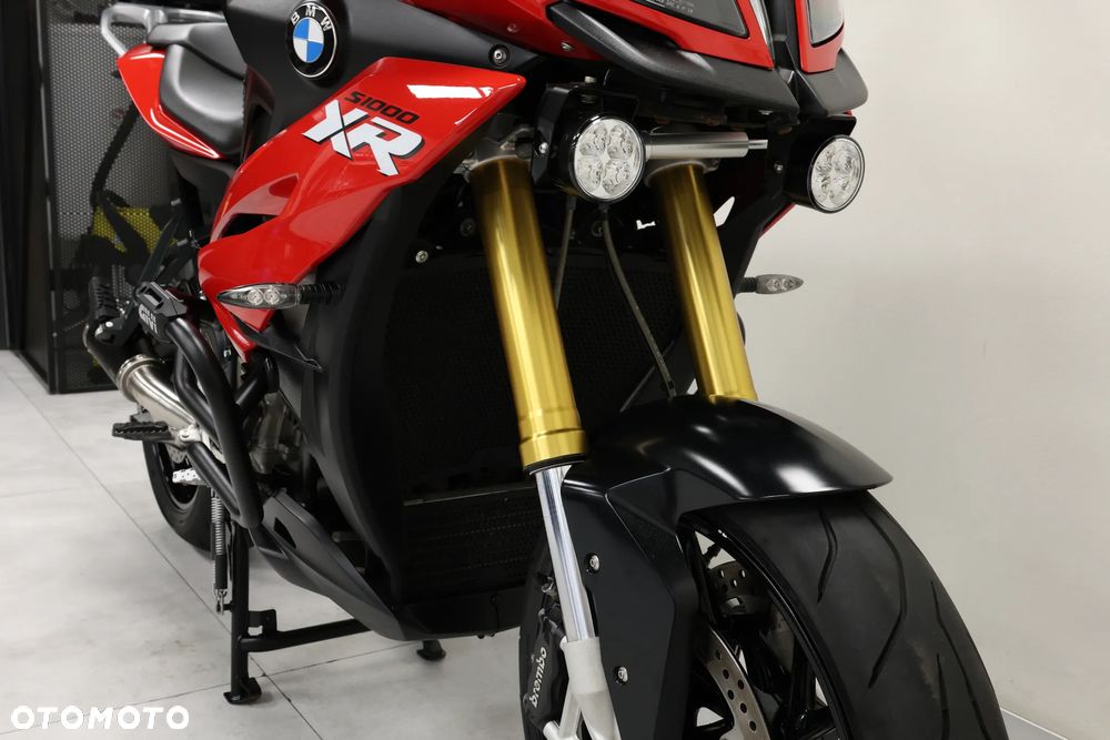 BMW S - 17