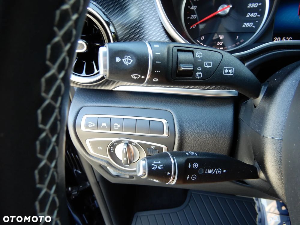 Mercedes-Benz Klasa V 300 d 4-Matic Exclusive 9G-Tronic (d³ugi) - 32