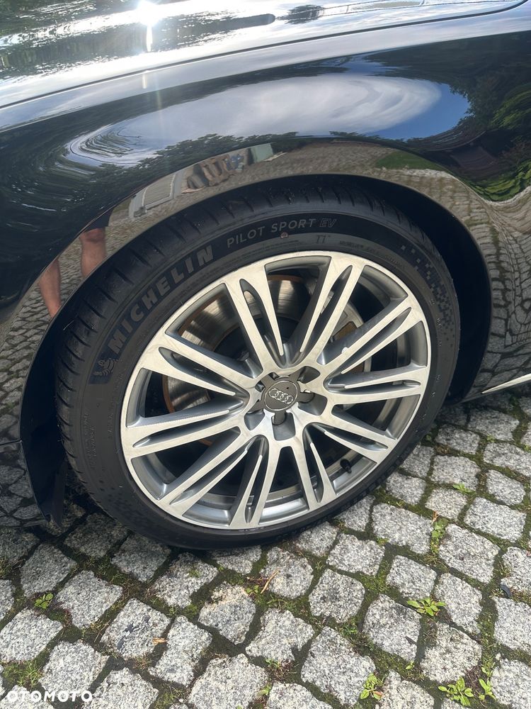 Audi A8 4.0 TFSI L Quattro - 9