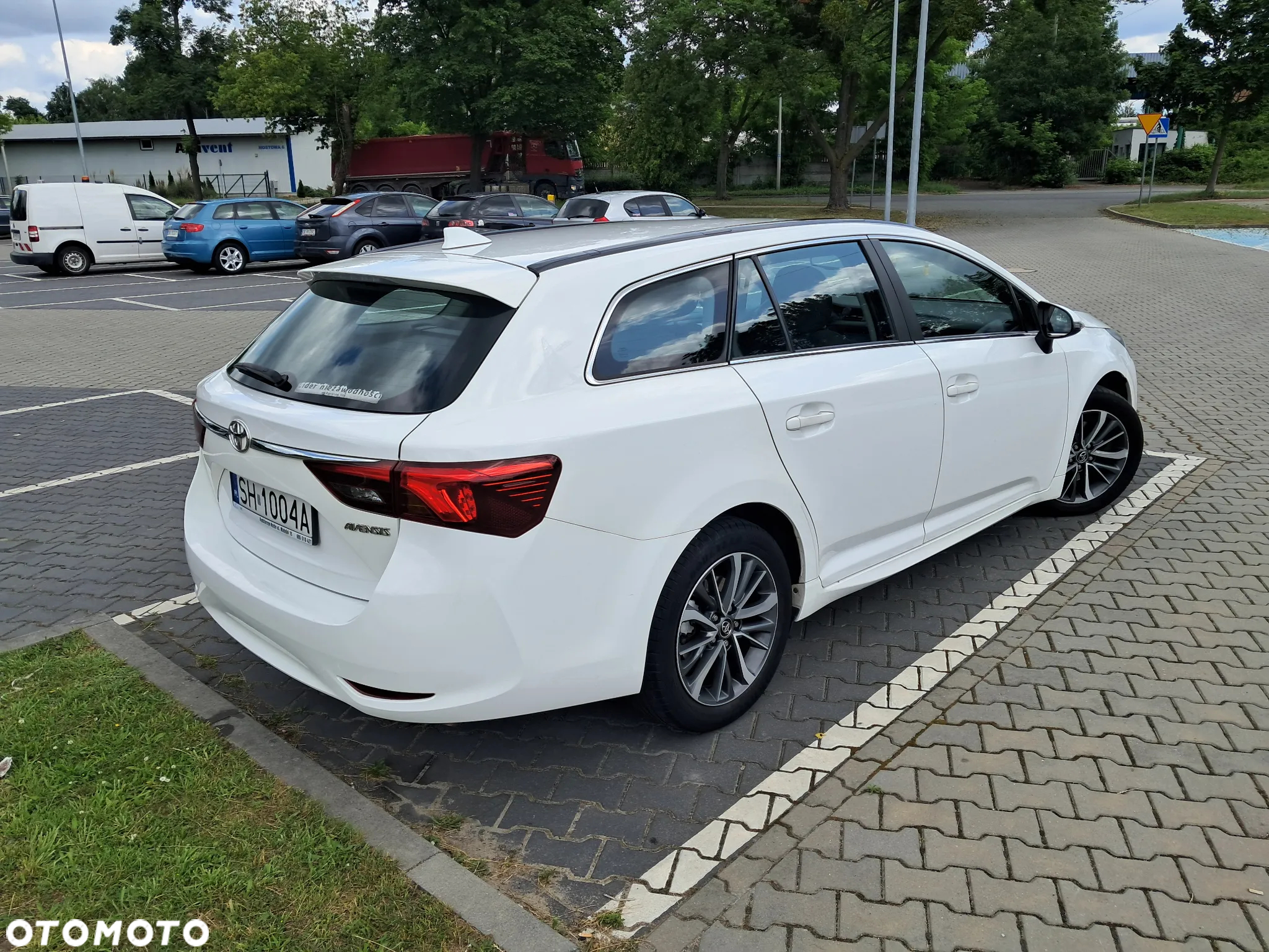 Toyota Avensis 2.0 D-4D Premium - 6