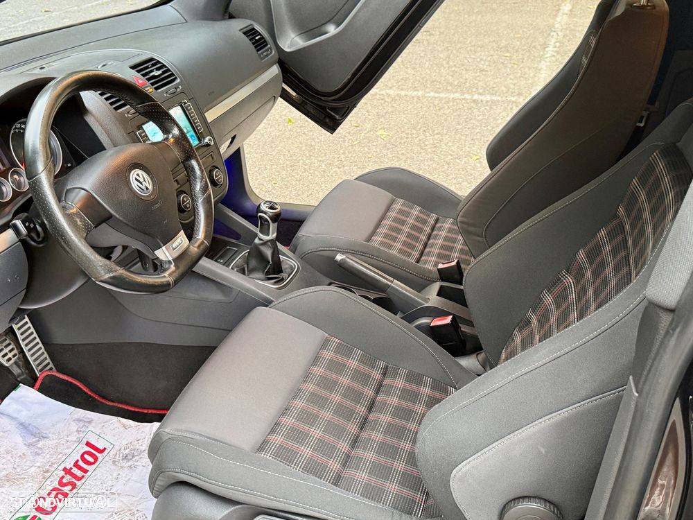 VW Golf 2.0 GTi - 17