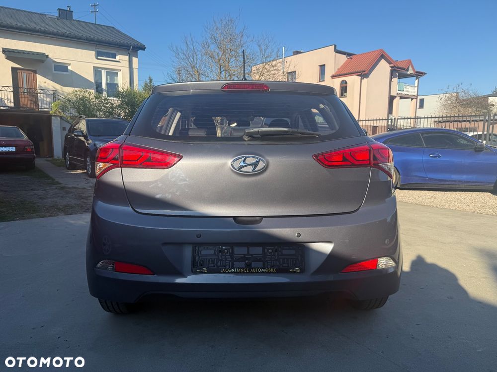 Hyundai i20 1.2 - 11