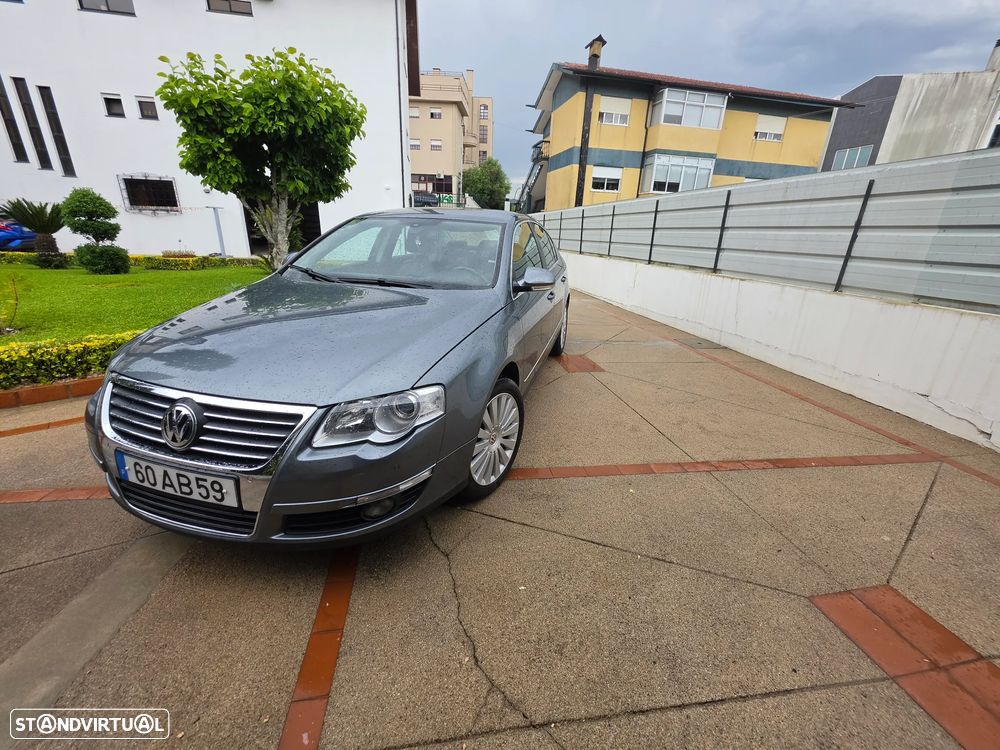 VW Passat - 4