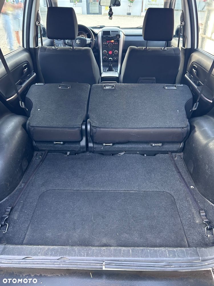 Suzuki Grand Vitara 1.9 DDiS Comfort - 12